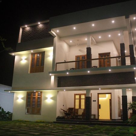 Lamino Homestays And Houseboats Alappuzha Экстерьер фото